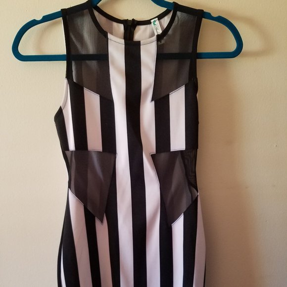 Black and White Striped Dress - Picture 1 of 2